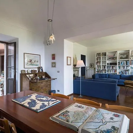 Sleeps 12 With Pool And Air Con Villa Baveno